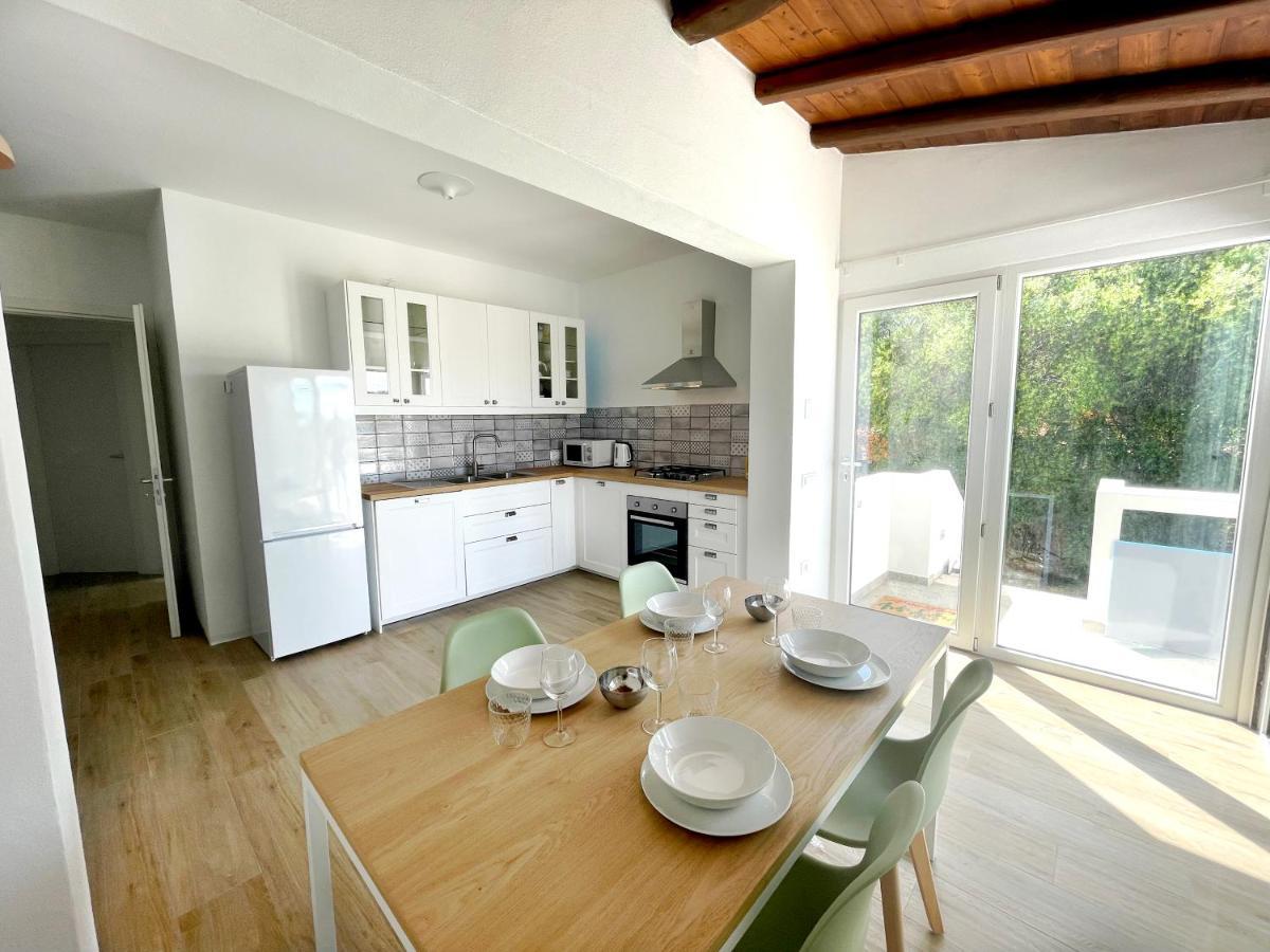 Апартаменты Naked House Sardinia Бари-Сардо Экстерьер фото